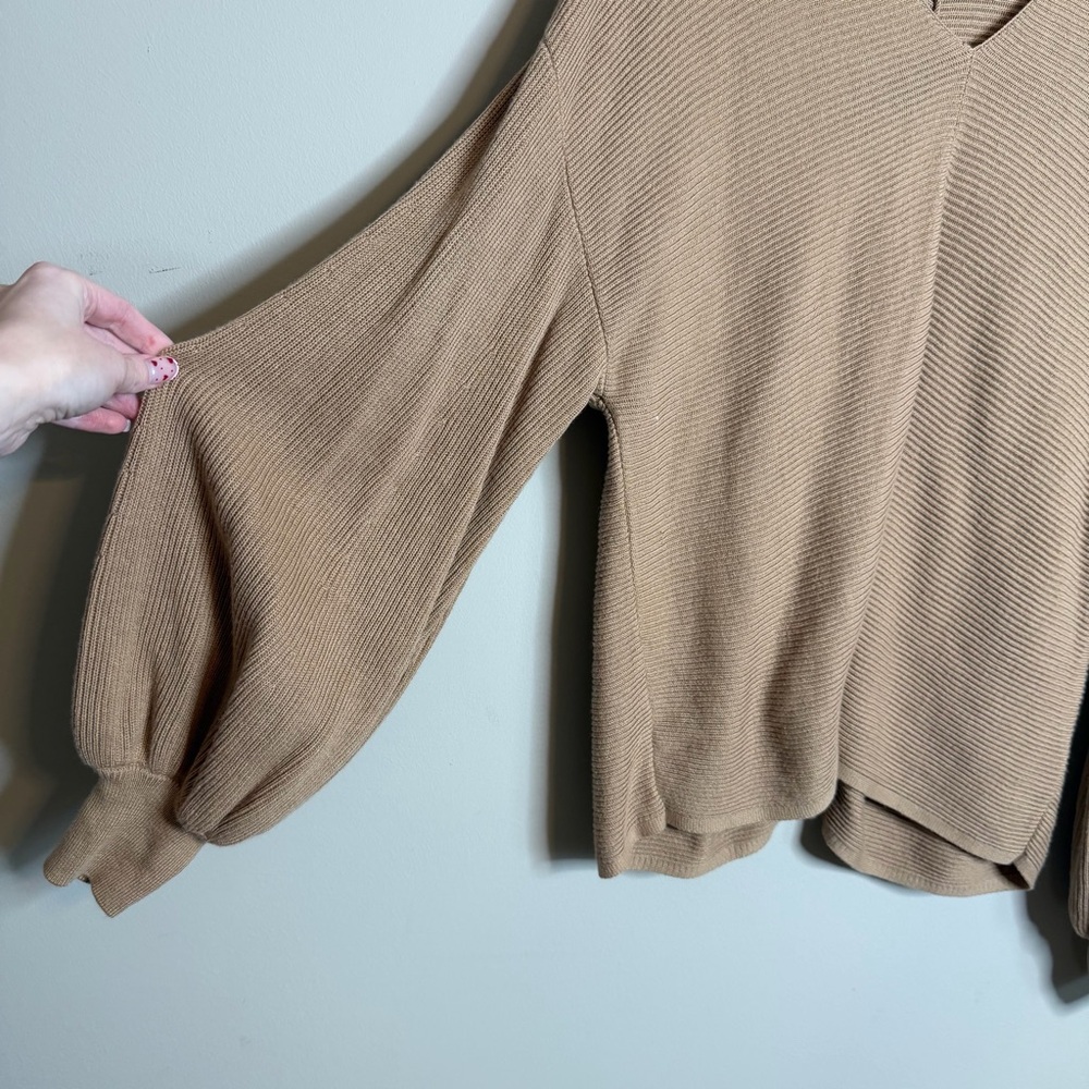 1. State Balloon Sleeve Ribbed Sweater in Oak Tan Size Large - Picture 5 of 9